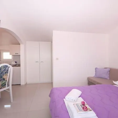 Angela - With Terrace And Sea View Angela Apartman